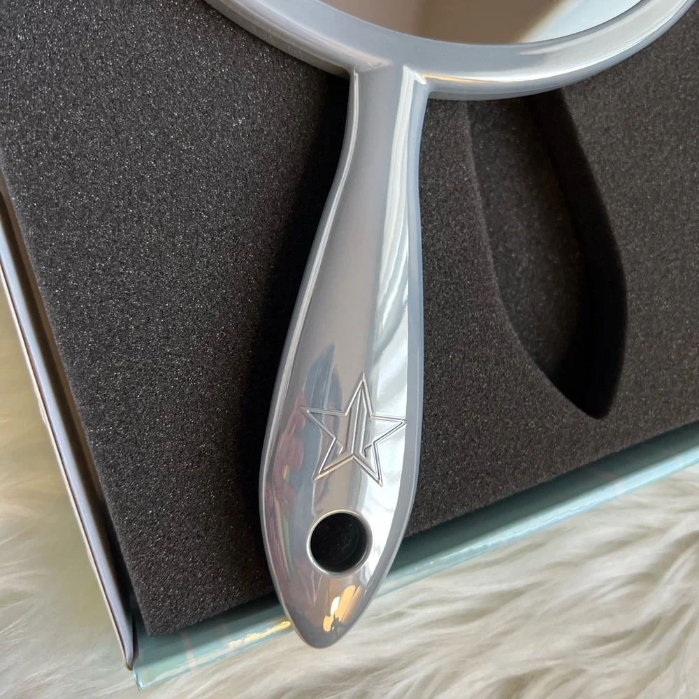 Jeffree Star- HAND MIRROR- Pearlescent Pig